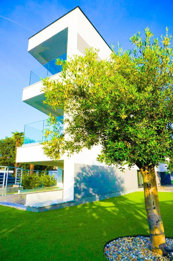 Villa Mirno More Apartments Malinska Luaran gambar