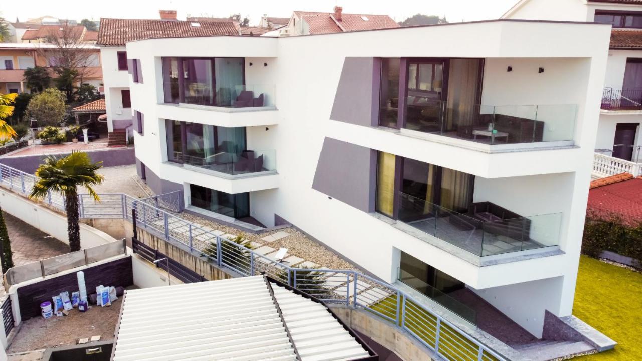 Villa Mirno More Apartments Malinska Luaran gambar
