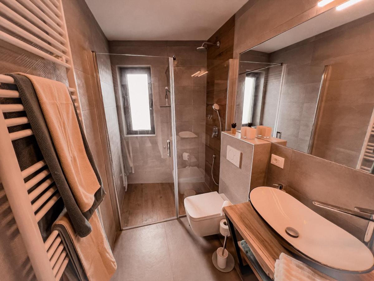Villa Mirno More Apartments Malinska Luaran gambar