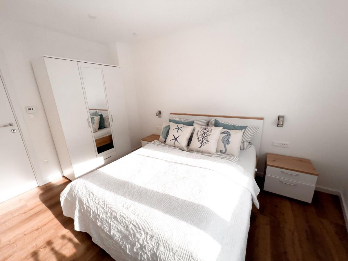 Villa Mirno More Apartments Malinska Luaran gambar