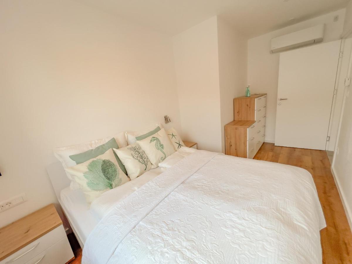 Villa Mirno More Apartments Malinska Luaran gambar