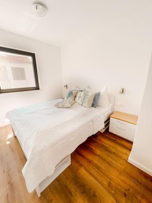Villa Mirno More Apartments Malinska Luaran gambar