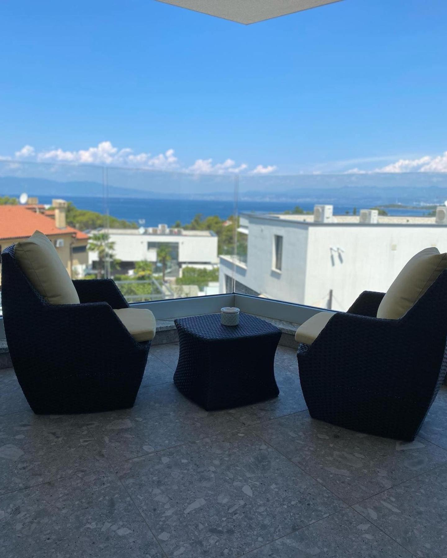 Villa Mirno More Apartments Malinska Luaran gambar
